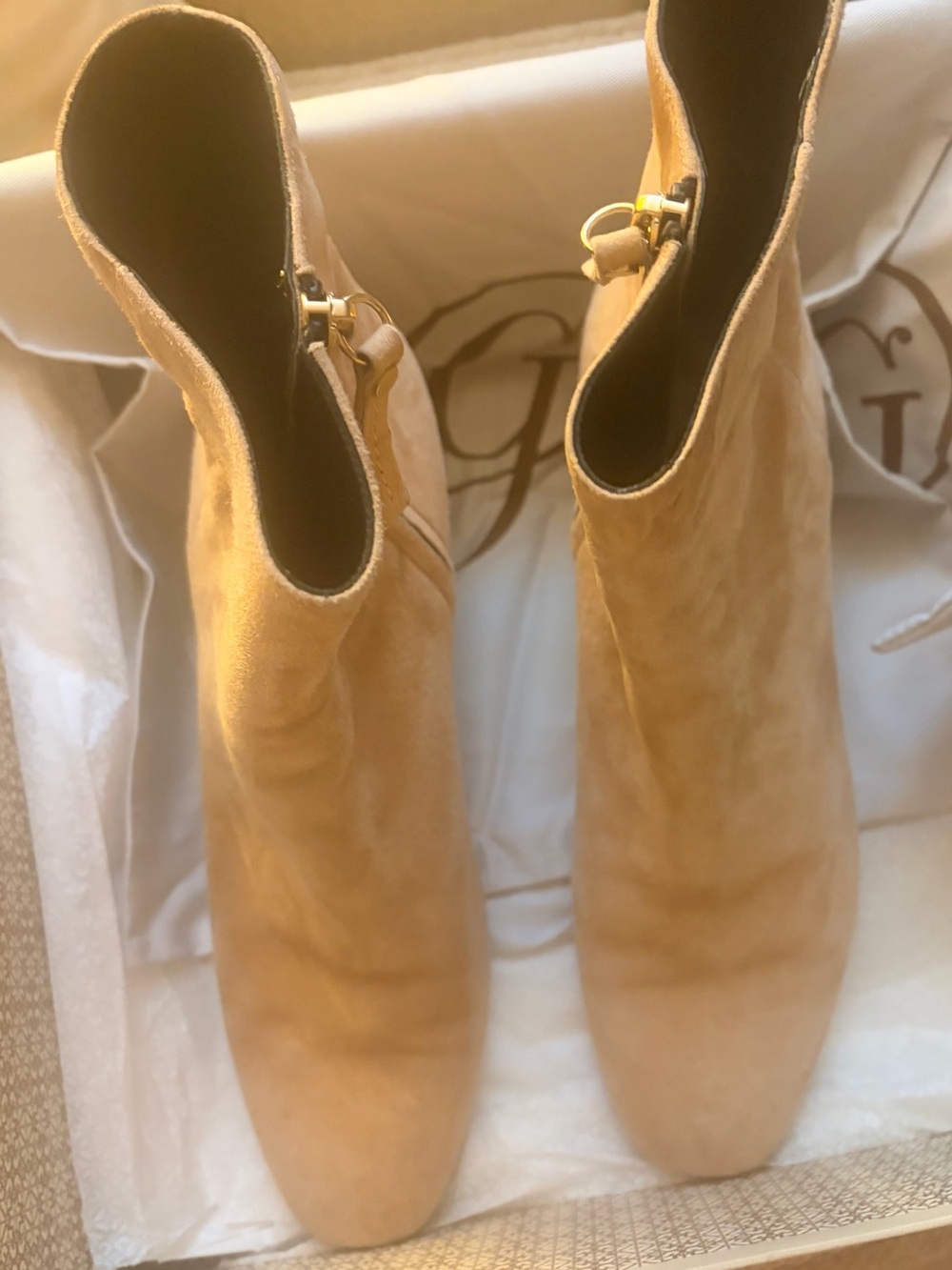 * M. Gemi Taupe Tan Corsa Suede Leather Ankle Booties Block Heel SZ 41 = 10 * - Picture 5 of 10